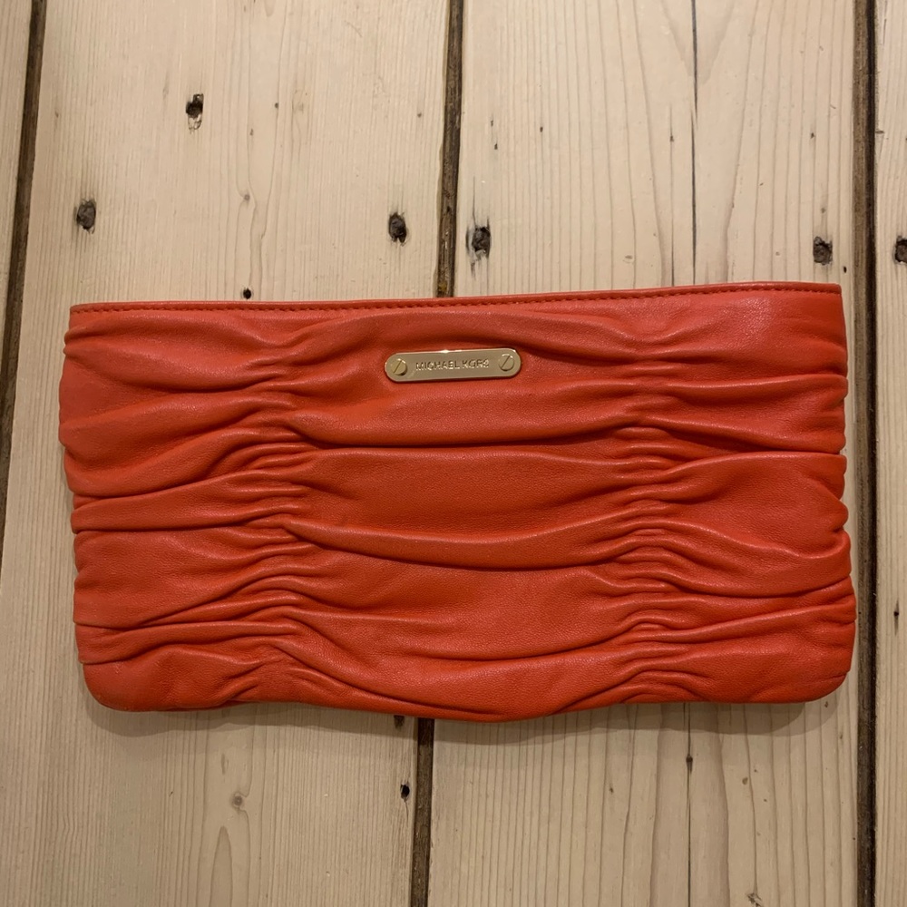 Leather Michael Kors clutch